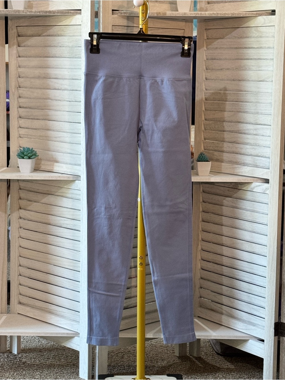 HALARA Lavender Butt lifting High-Rise Leggings- Medium